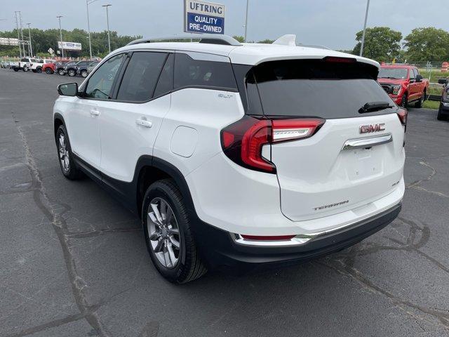 Photo of 2023 Summit White GMC Terrain