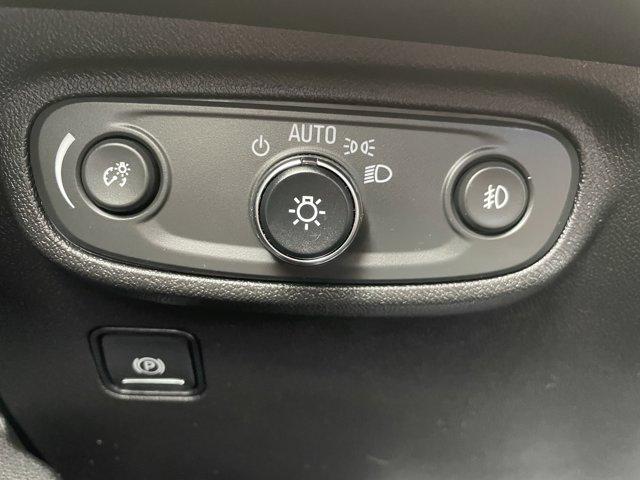 Photo of 2023 Summit White GMC Terrain