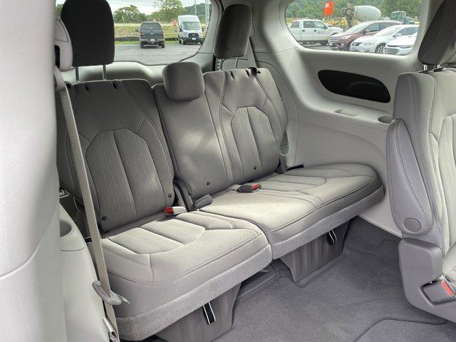 Photo of 2020 Velvet Red Pearlcoat Chrysler Pacifica