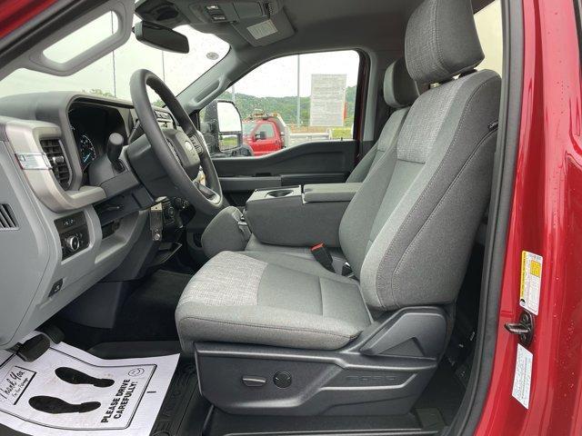 Photo of 2023 Rapid Red Metallic Tinted Clearcoat Ford F-350
