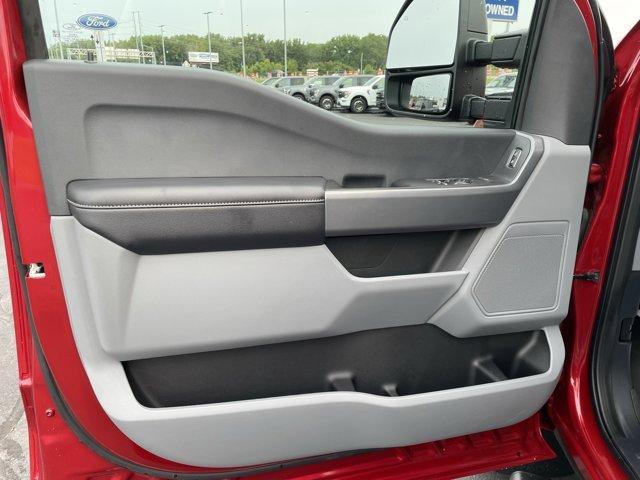 Photo of 2023 Rapid Red Metallic Tinted Clearcoat Ford F-350