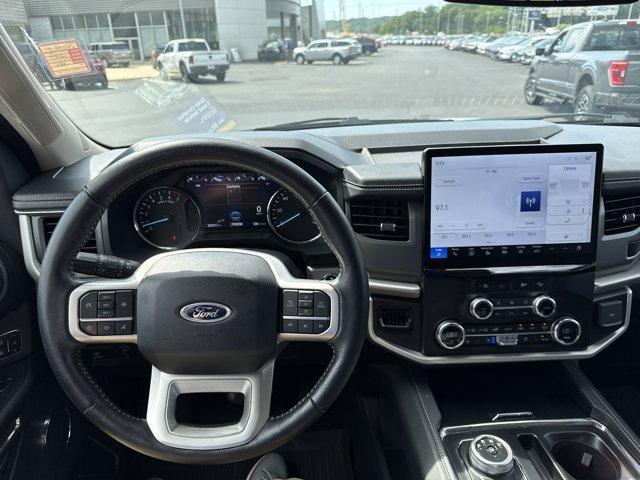 Photo of 2024 Green Ford Expedition