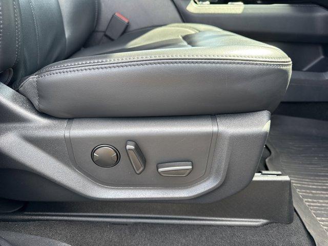 Photo of 2024 Green Ford Expedition