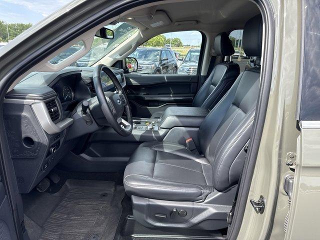 Photo of 2024 Green Ford Expedition