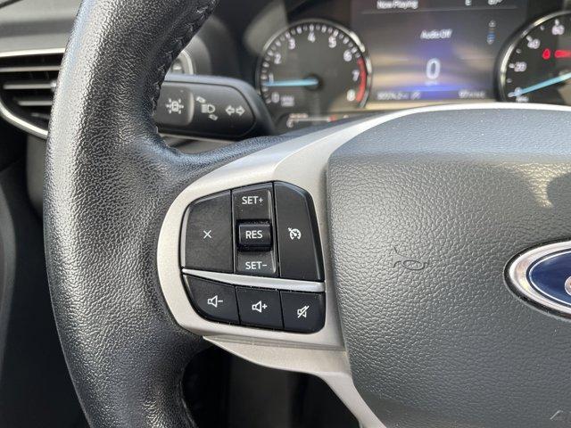 Photo of 2022 Green Metallic Ford Explorer