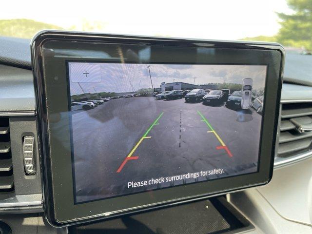 Photo of 2022 Green Metallic Ford Explorer