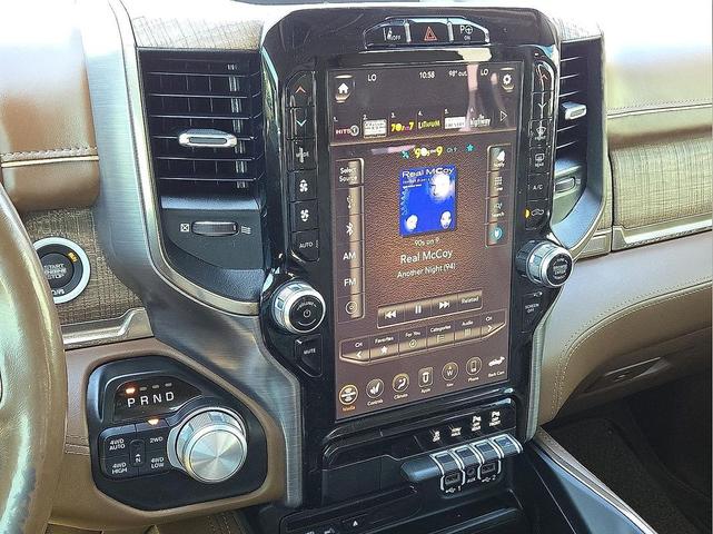 Photo of 2019 Diamond Black Crystal Pearlcoat RAM 1500