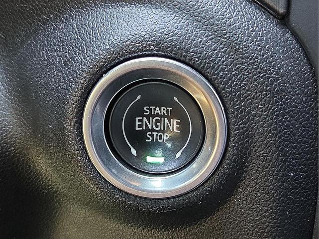 Photo of 2021 Summit White GMC Sierra 1500