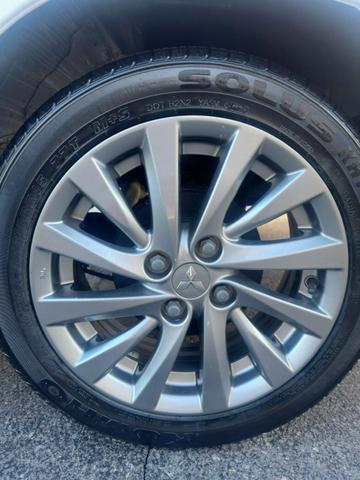 Photo of 2018 Pearl White Mitsubishi Mirage G4