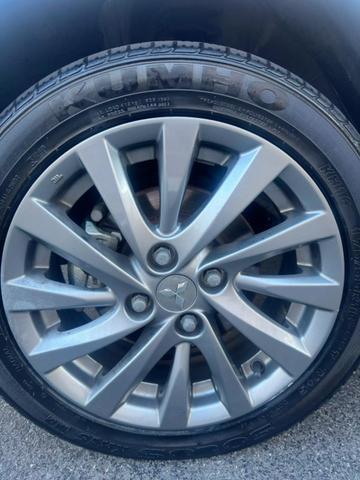 Photo of 2018 Pearl White Mitsubishi Mirage G4