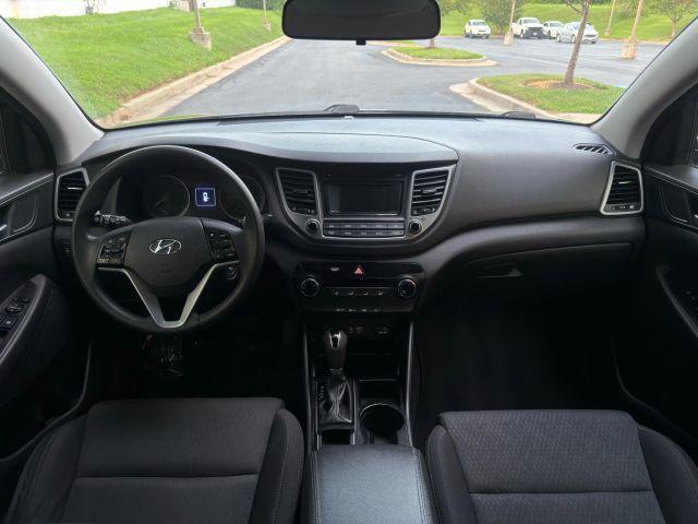 Photo of 2017 Black Noir Pearl Hyundai TUCSON
