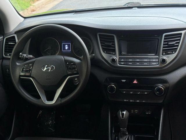 Photo of 2017 Black Noir Pearl Hyundai TUCSON