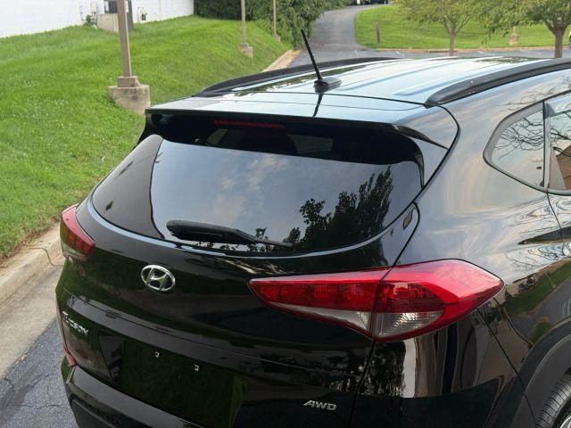 Photo of 2017 Black Noir Pearl Hyundai TUCSON