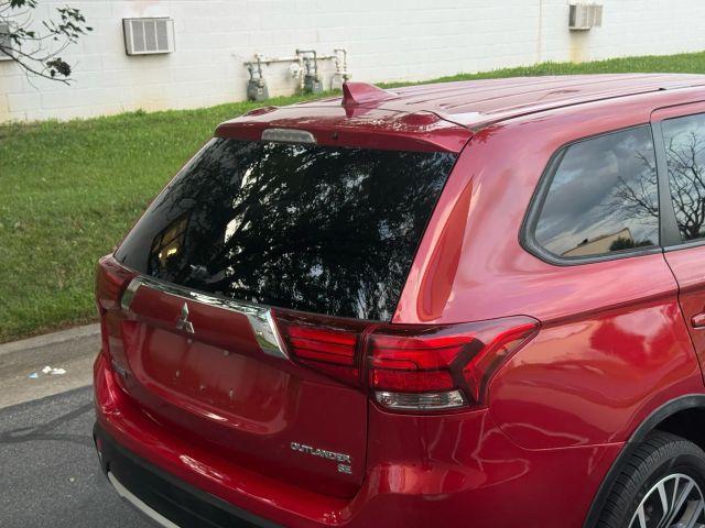Photo of 2018 Red Mitsubishi Outlander