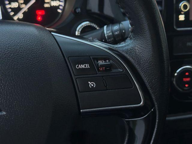 Photo of 2018 Red Mitsubishi Outlander