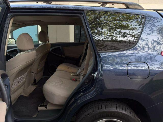 Photo of 2007 Blue Toyota RAV4