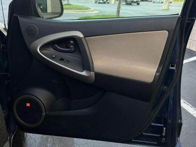 Photo of 2007 Blue Toyota RAV4