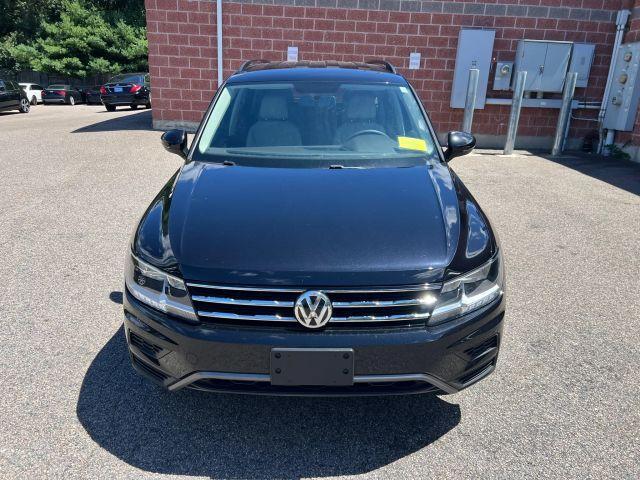 Photo of 2021 Deep Black Pearl Effect Volkswagen Tiguan