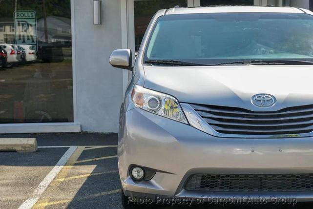Photo of 2015 Shoreline Blue Pearl Toyota Sienna
