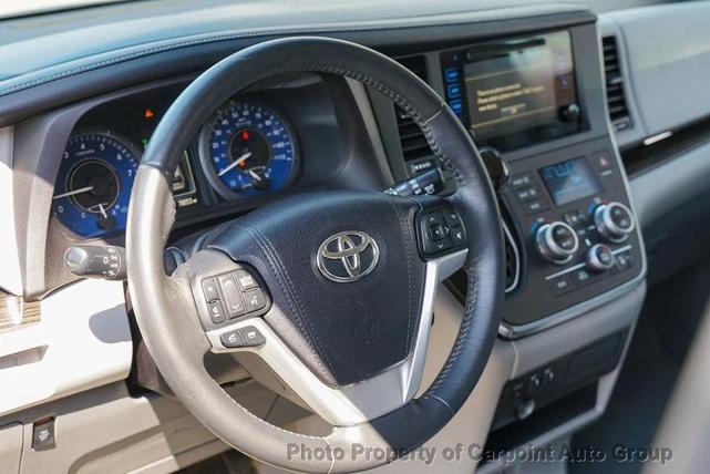 Photo of 2015 Shoreline Blue Pearl Toyota Sienna