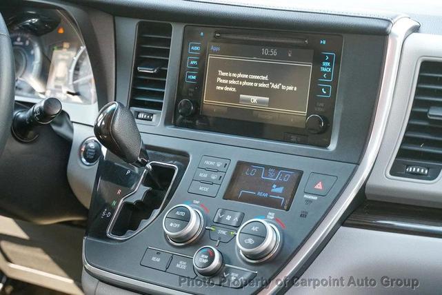 Photo of 2015 Shoreline Blue Pearl Toyota Sienna