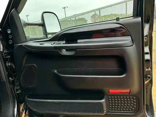 Photo of 2004 Orange Ford F-250