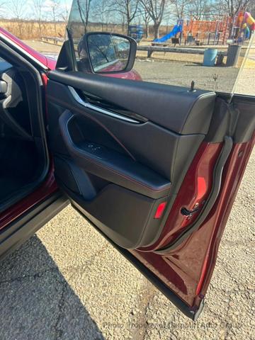 Photo of 2017 Burgundy Maserati Levante