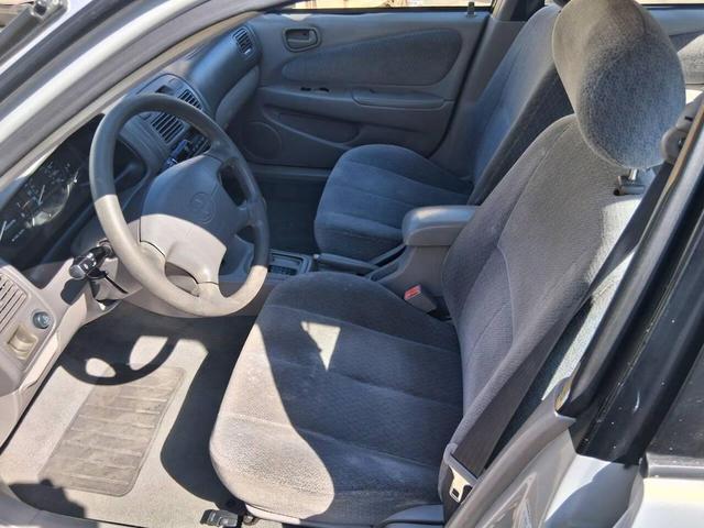 Photo of 2001 Silver Toyota Corolla