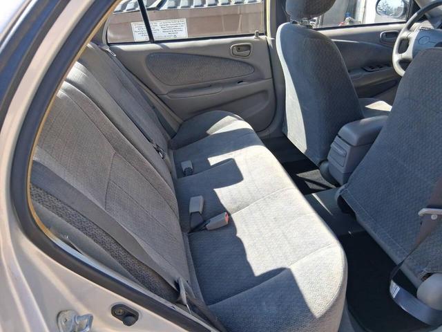 Photo of 2001 Silver Toyota Corolla