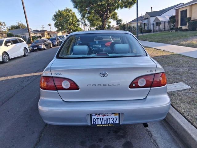 Photo of 2001 Silver Toyota Corolla
