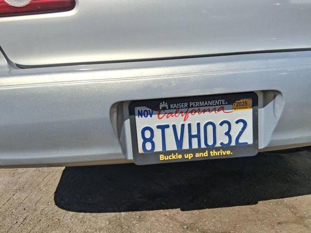 Photo of 2001 Silver Toyota Corolla