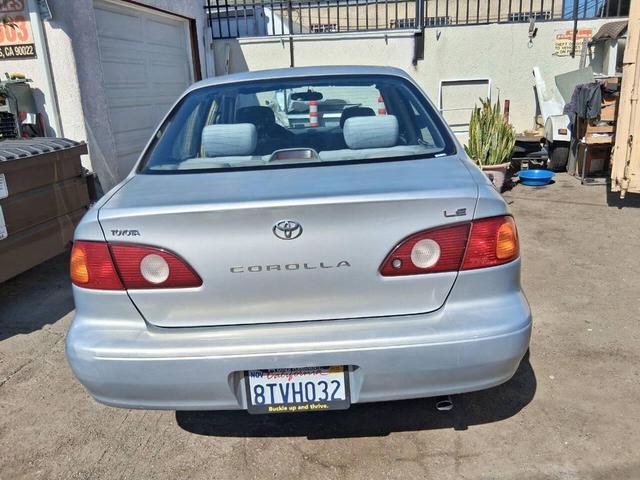 Photo of 2001 Silver Toyota Corolla