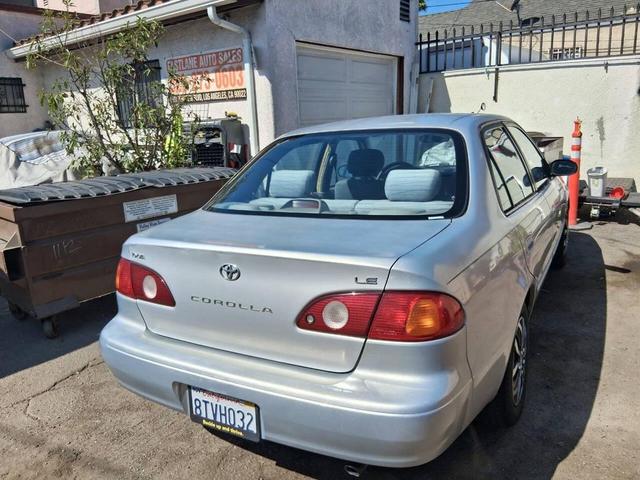 Photo of 2001 Silver Toyota Corolla