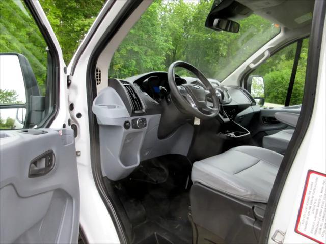 Photo of 2019 White Ford Transit-250