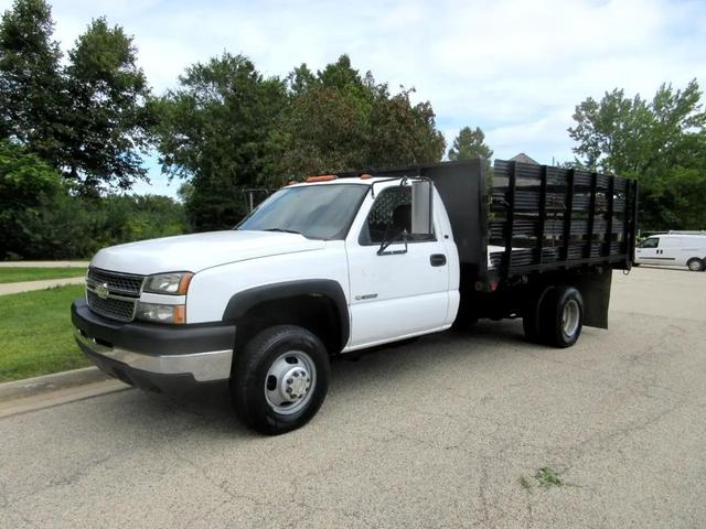Photo of 2005 White Chevrolet Silverado 3500