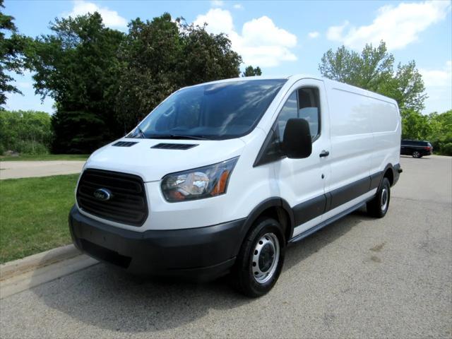 Photo of 2016 White Ford Transit-250