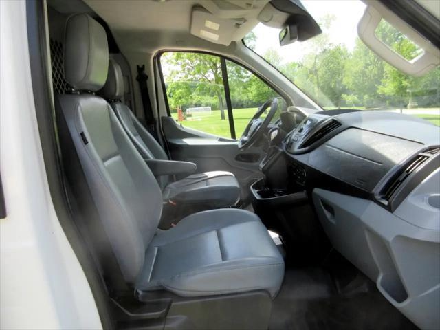 Photo of 2016 White Ford Transit-250