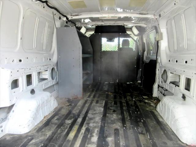 Photo of 2016 White Ford Transit-250