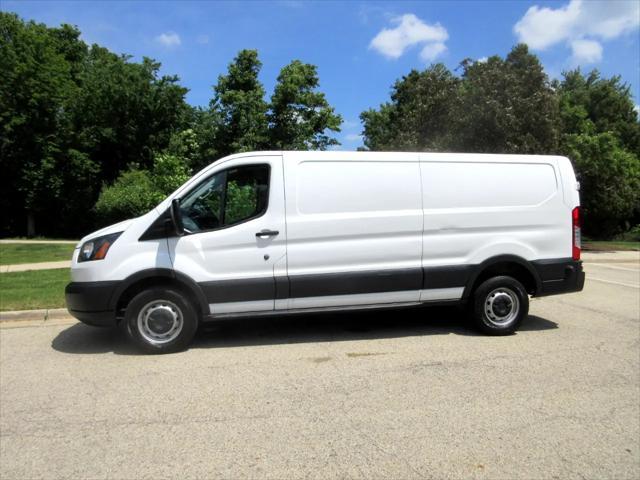 Photo of 2016 White Ford Transit-250