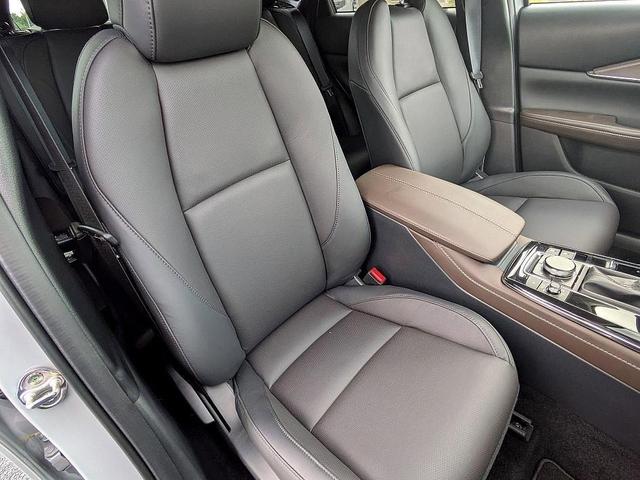 Photo of 2025 Gray Mazda CX-30