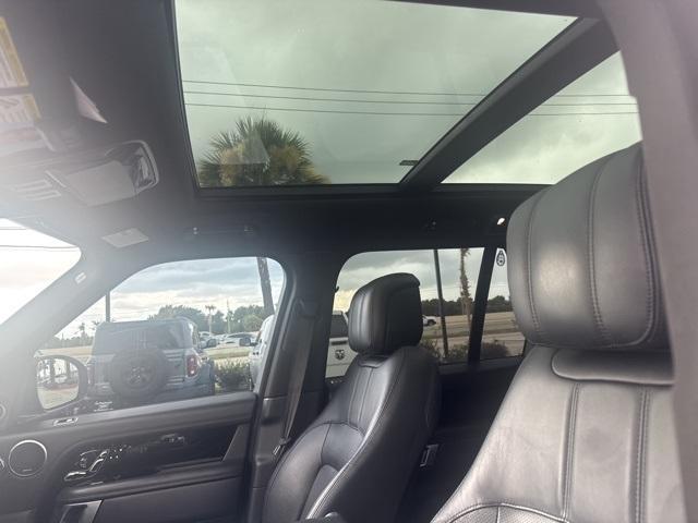 Photo of 2019 Narvik Black Land Rover Range Rover
