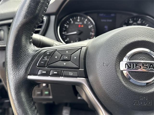Photo of 2018 Magnetic Black Nissan Rogue