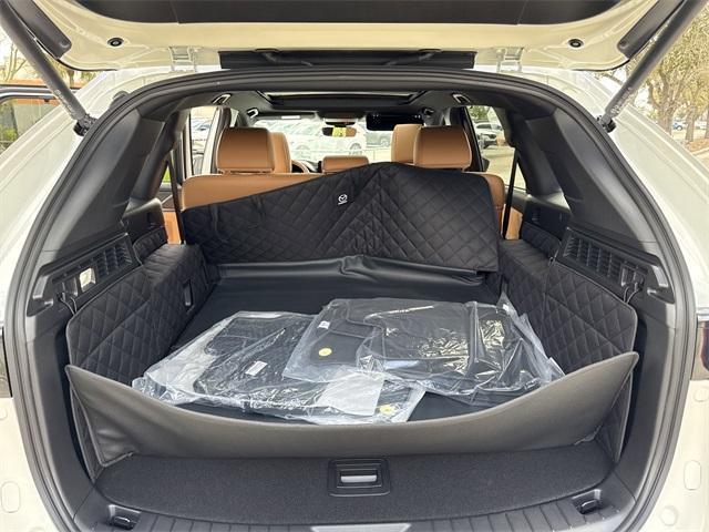 Photo of 2025 Rhodium Mazda CX-70