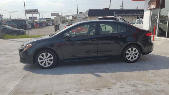 Photo of 2020 Black Sand Pearl Toyota Corolla
