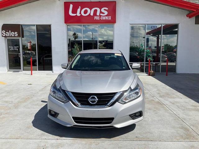 Photo of 2018 Brilliant Silver Nissan Altima