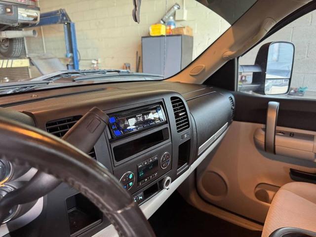 Photo of 2008 Dark Blue Metallic Chevrolet Silverado 2500