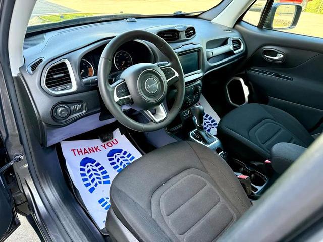 Photo of 2019 Gray Jeep Renegade