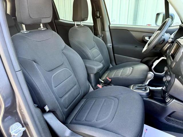 Photo of 2019 Gray Jeep Renegade