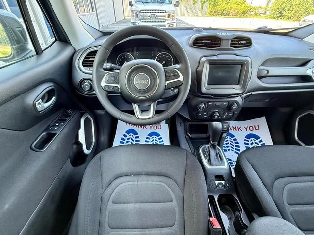 Photo of 2019 Gray Jeep Renegade