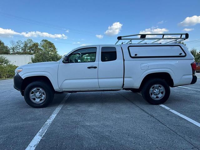 Photo of 2021 Super White Toyota Tacoma